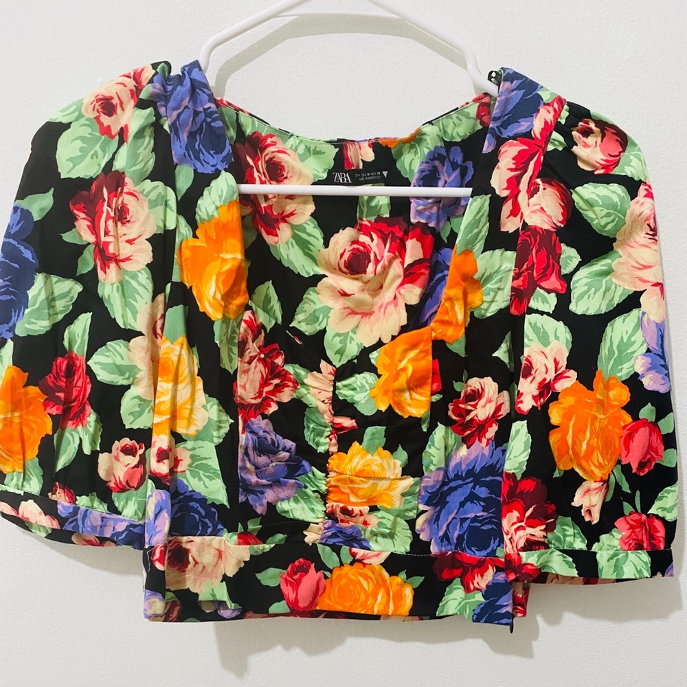 Zara flower top